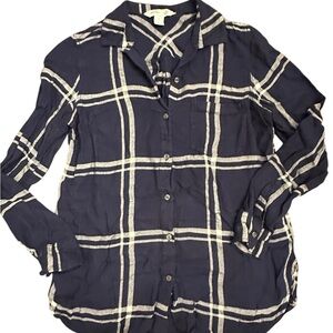Old Navy Classic Fit Flannel Shirt- EUC